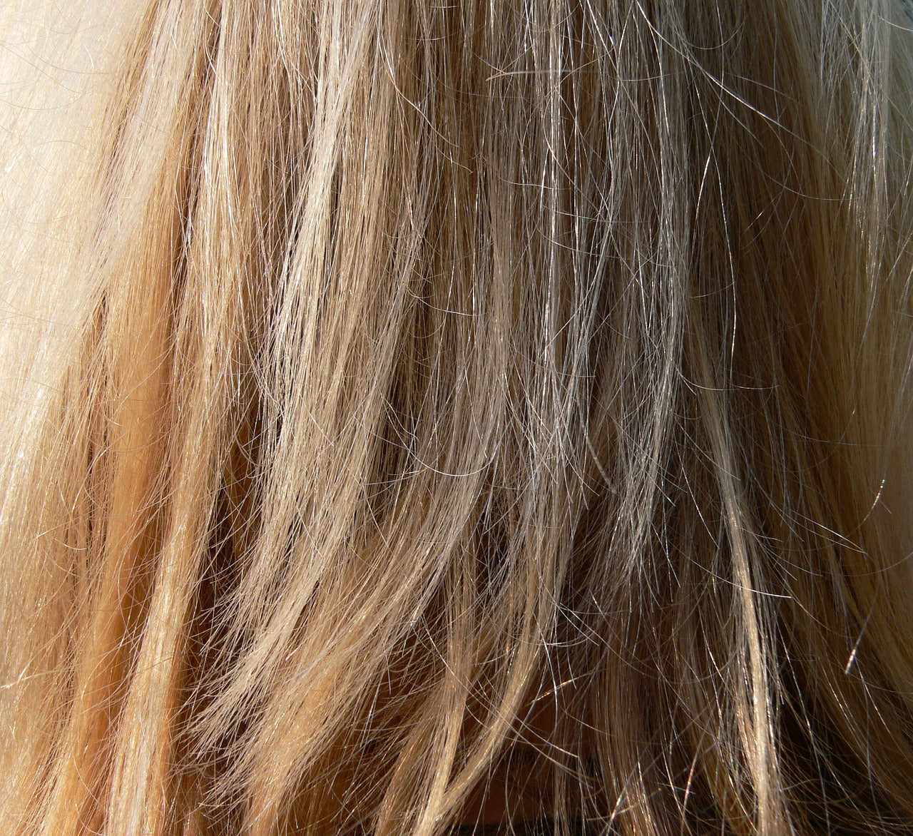 HOW LONG DOES IT TAKE FOR HAIR TO GROW?